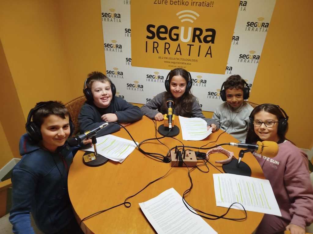 LAIOTZ ESKOLAKO HAURRAK